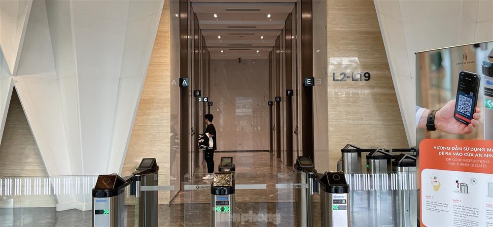 Cận cảnh tòa nhà 1 tỷ USD ở Hà Nội của bà Trương Mỹ Lan-10