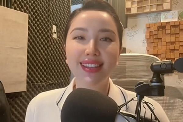 Chi 1 triệu USD để chia tay chồng, Ariana Grande giờ hạnh phúc bên tình mới-6