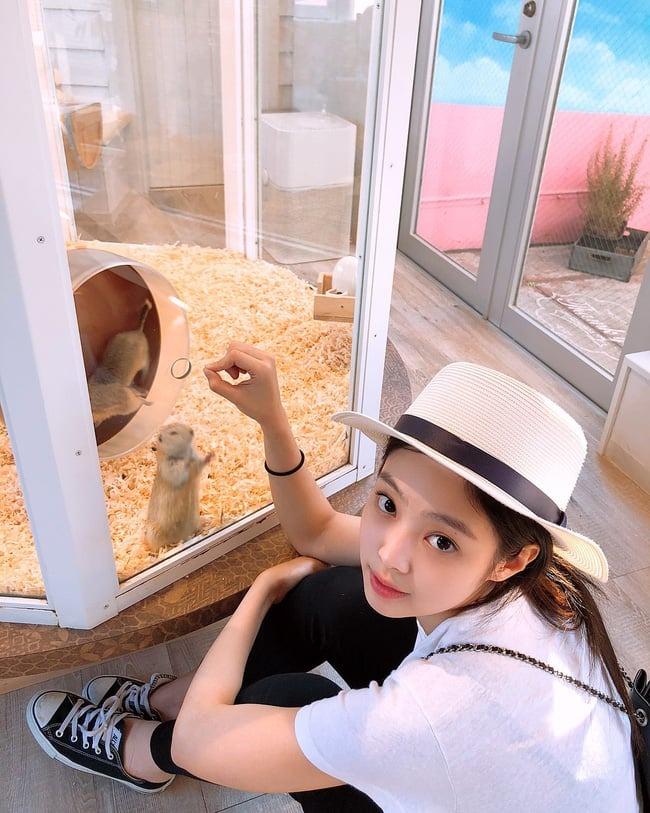 5 bí quyết giúp Jennie - Blackpink sở hữu làn da mịn màng không tì vết-1