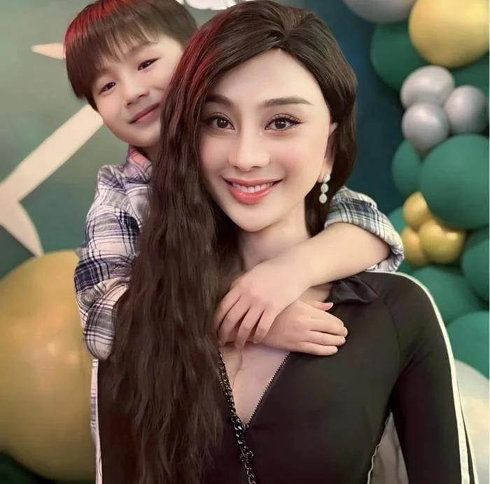 Lâm Khánh Chi bất ngờ xin lỗi con trai, nghi vấn đã rạn nứt với tình tin đồn-1