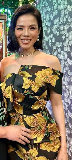 Lệ Quyên bị bóc trần nhan sắc qua loạt ảnh camera thường ở tuổi U50-2