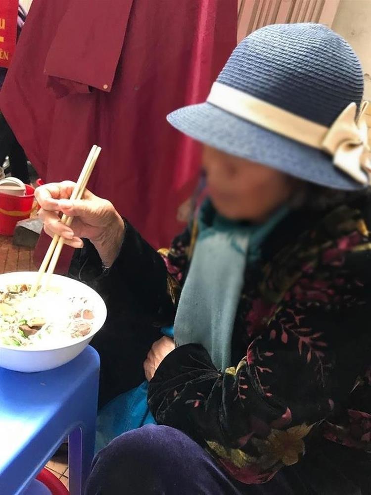 Những lần bún ngan Nhàn chửi như hát hay, khách vẫn xếp hàng đợi ăn ngon-2