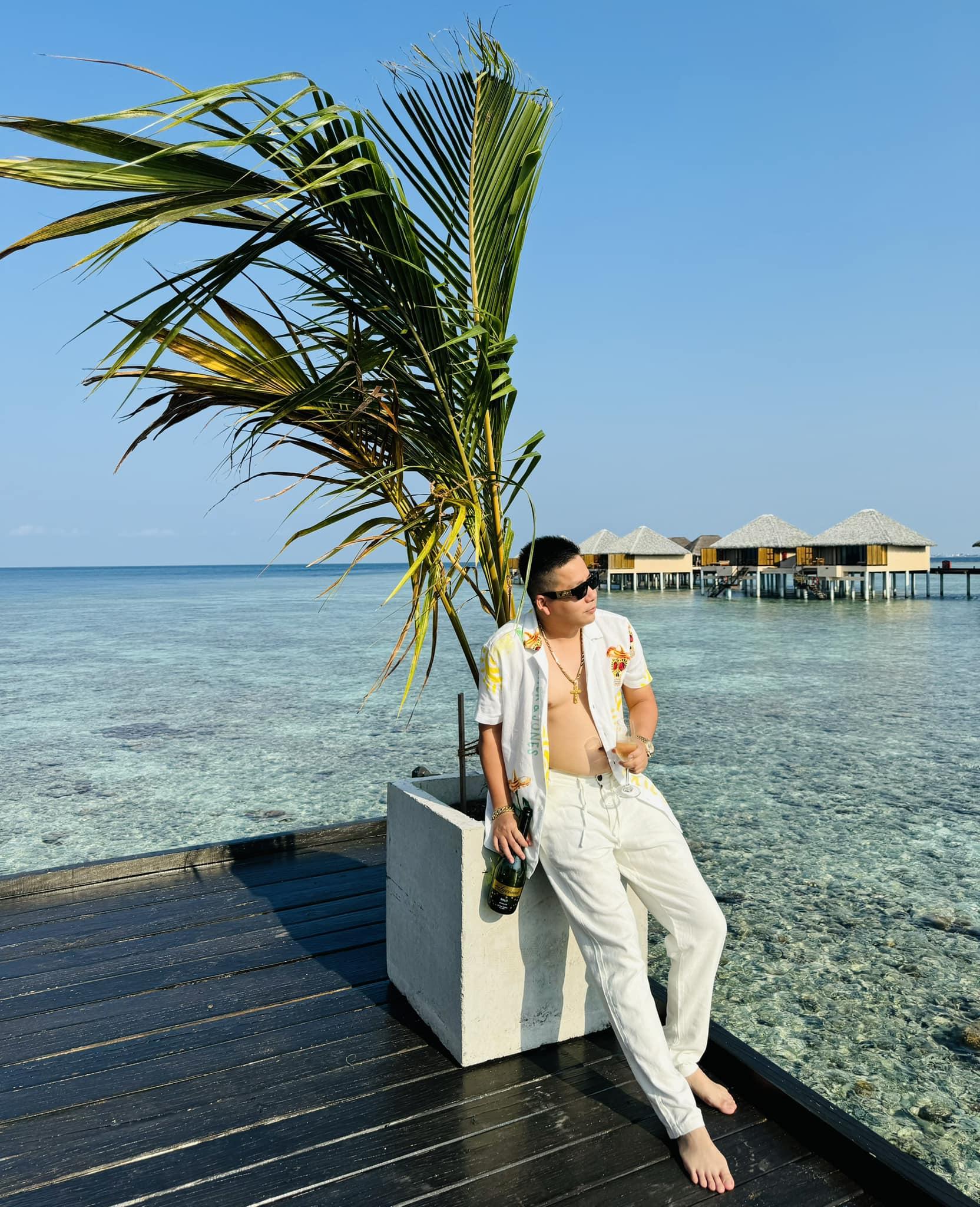 Khoa Pug kiếm được 2 tỷ 1 ngày, khẳng định đã đạt ước mơ vượt qua Sơn Tùng M-TP-2