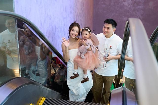 Điều ít biết về em bé Pam – ‘em bé quốc dân hot nhất mạng xã hội’-4