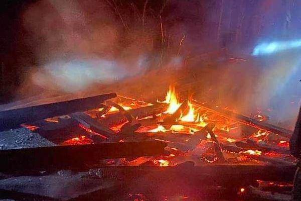 Ô tô bán tải lùa hàng loạt xe máy ở Bình Dương, một người tử vong-2