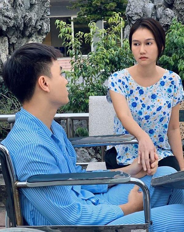 Mỹ nhân vũ trụ VFC làm mẹ đơn thân: Hương Giang mắt to nuôi con gái giỏi giang ai cũng nể phục-1