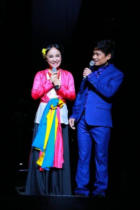 Cặp vợ chồng nghệ sĩ hiếm hoi cùng được phong tặng NSND, đều giữ vai trò lãnh đạo, hôn nhân bền chặt gần 2 thập kỷ-1