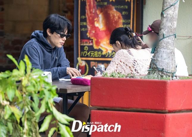 Ảnh hẹn hò của Han So Hee và Ryu Jun Yeol ở Hawaii-1