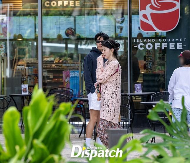 Ảnh hẹn hò của Han So Hee và Ryu Jun Yeol ở Hawaii-2