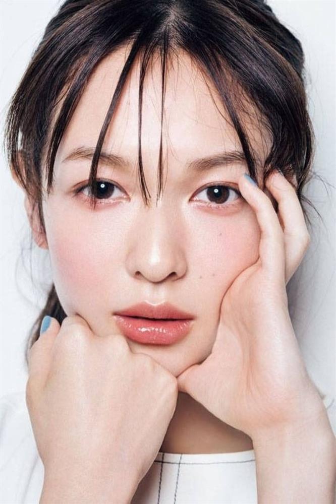 Thủ thuật đánh son bóng lâu trôi, ít ai biết-4