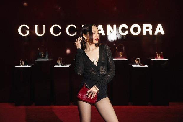 Hà Hồ - Chi Pu gây sốt khi đứng cạnh nhau, nhan sắc cam thường thế nào mà khiến netizens đổ ầm ầm?-4