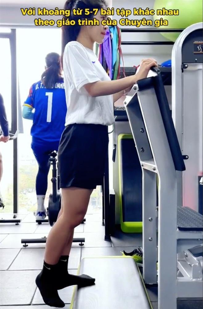 Nữ cầu thủ trong mơ Thanh Nhã tập thế nào để body chuẩn như người mẫu?-5