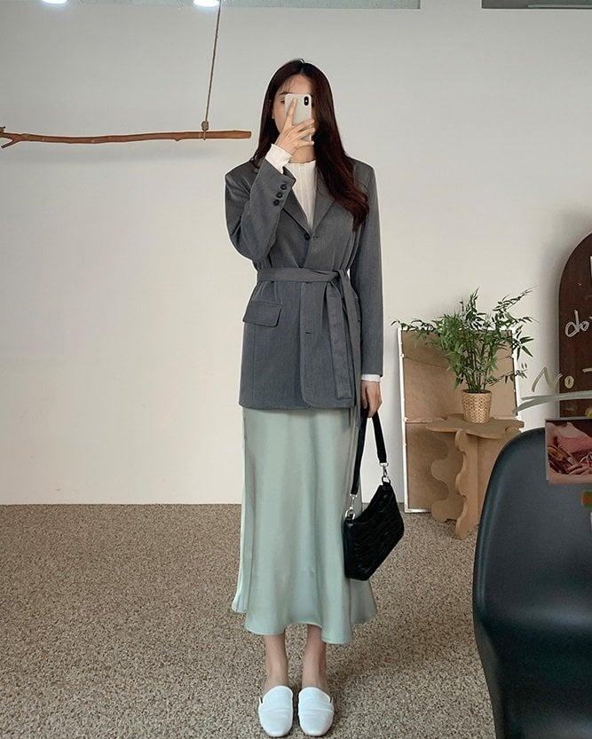 Kiểu blazer có thể diện đẹp từ Xuân sang Hè, vừa thanh lịch vừa tôn dáng-2