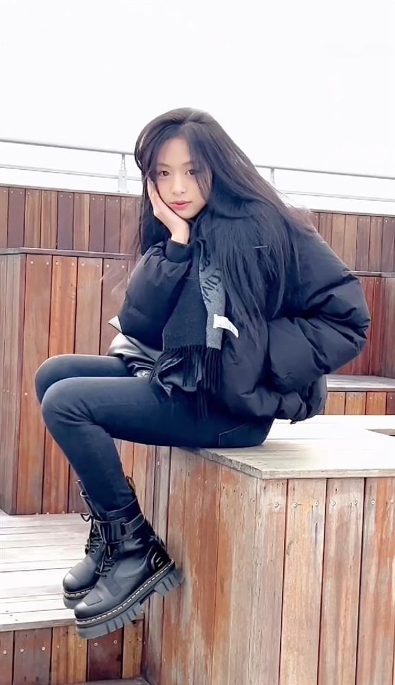 YG hé lộ line hát chưa công bố của bản sao Jennie, tung video đập tan tin đồn gây tranh cãi-3