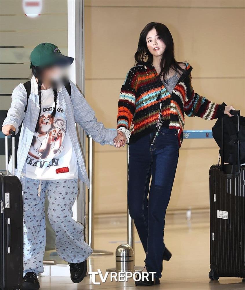 Han So Hee hớn hở lạ thường giữa sóng chỉ trích-1