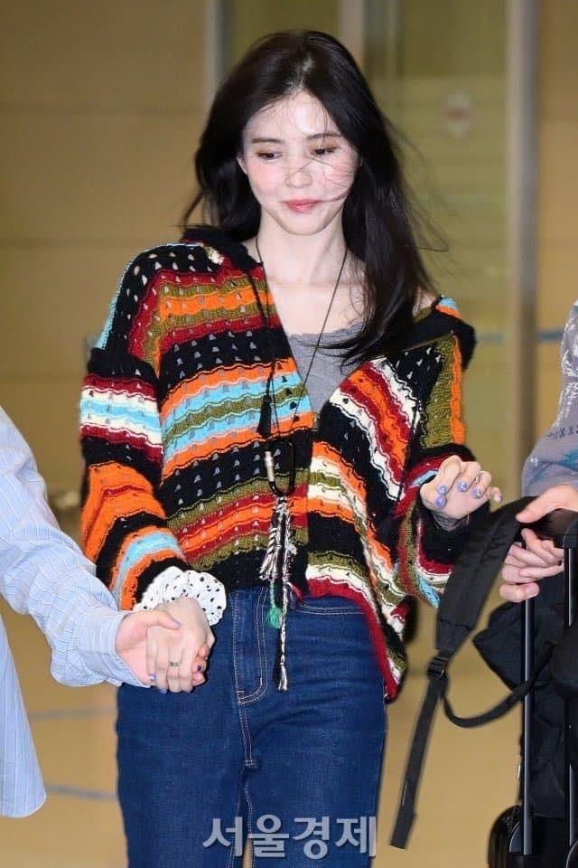 Han So Hee hớn hở lạ thường giữa sóng chỉ trích-2