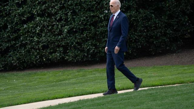 Đôi giày bí ẩn của Tổng thống Biden-1