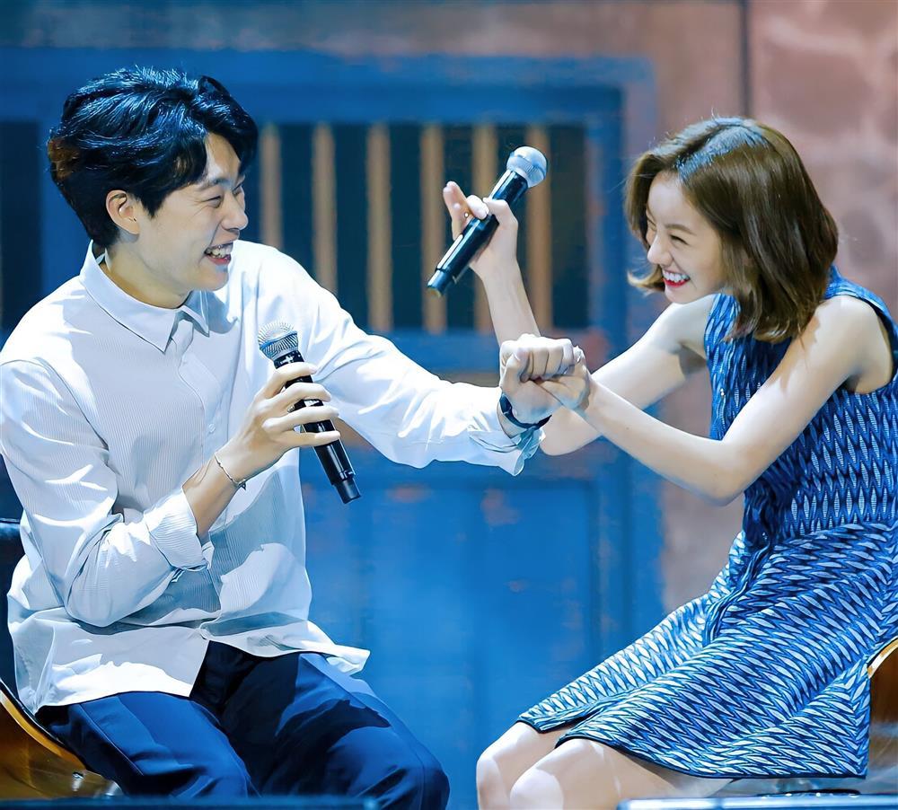 7 năm Ryu Jun Yeol yêu Hyeri trước khi nhanh chóng có người tình mới-5