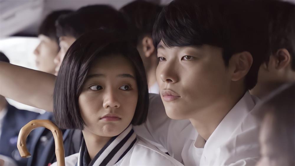 7 năm Ryu Jun Yeol yêu Hyeri trước khi nhanh chóng có người tình mới-6