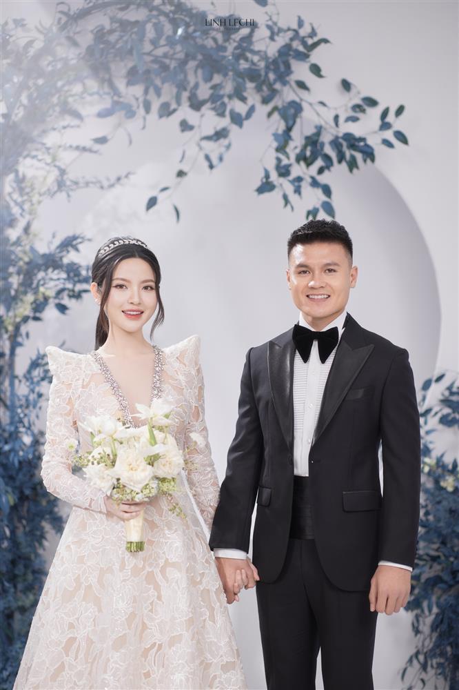 Váy cưới hơn 200 triệu đồng của Chu Thanh Huyền-1