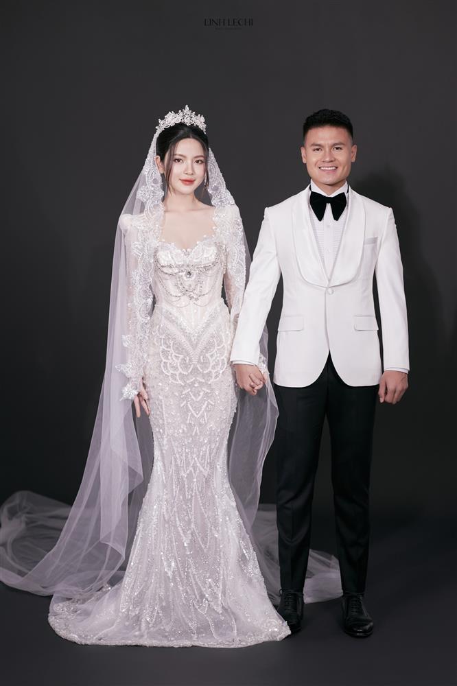 Váy cưới hơn 200 triệu đồng của Chu Thanh Huyền-5
