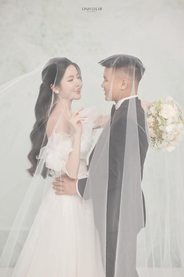 Lộ diện ảnh cưới nét căng của Quang Hải - Chu Thanh Huyền, cô dâu chi mạnh tay ở một chi tiết-5