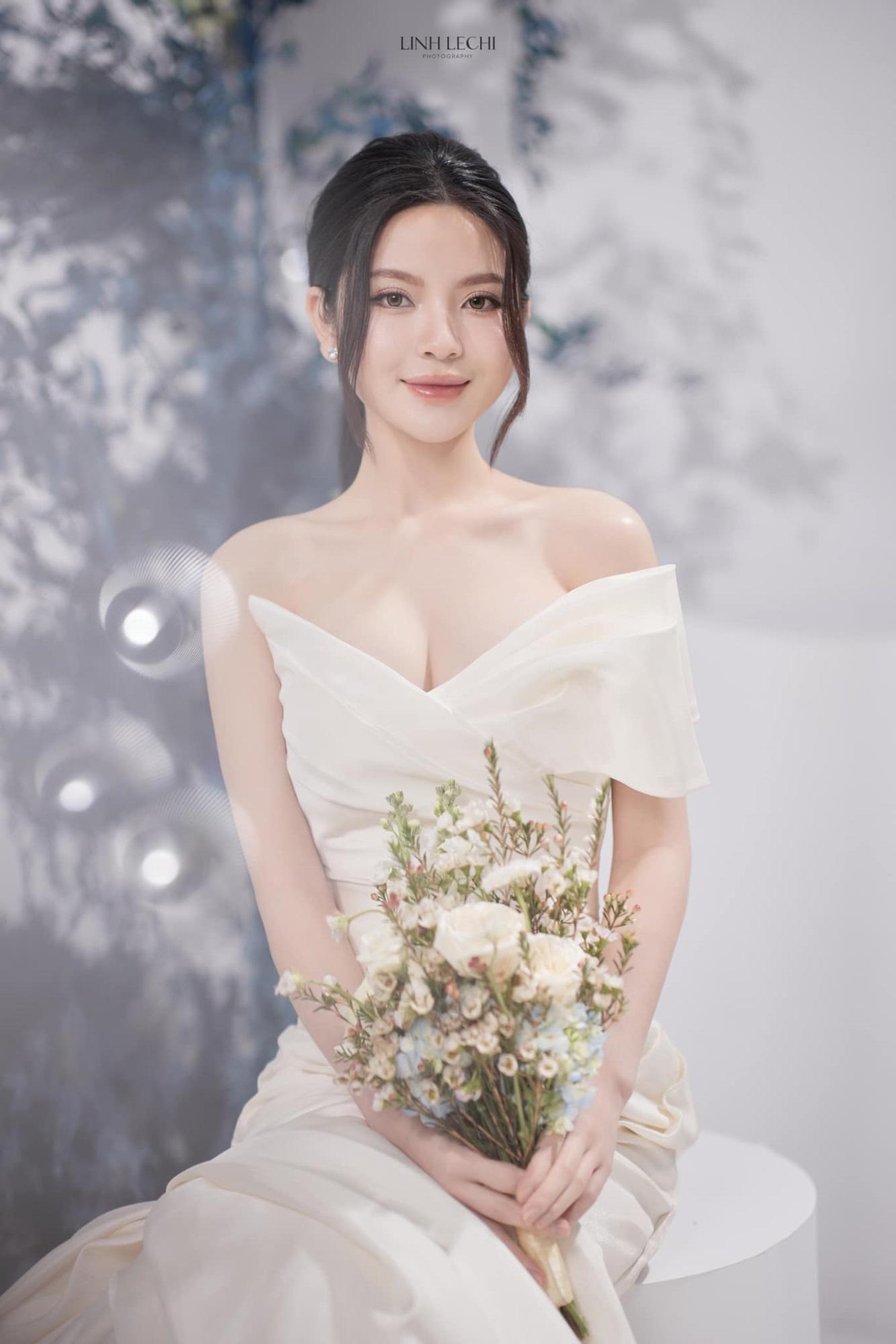 Lộ diện ảnh cưới nét căng của Quang Hải - Chu Thanh Huyền, cô dâu chi mạnh tay ở một chi tiết-7