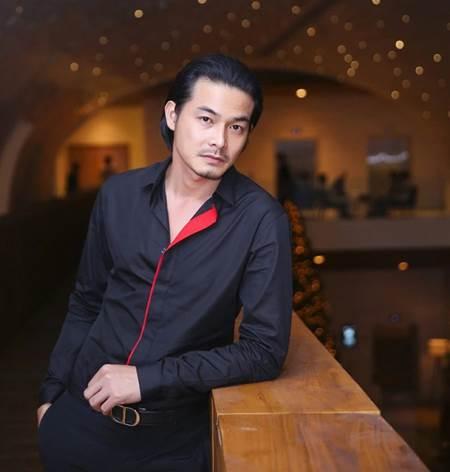 Cuộc sống kín tiếng gây tò mò của sao nam Vbiz, tuyên bố vỡ nợ sau khi chia tay vợ đại gia-6