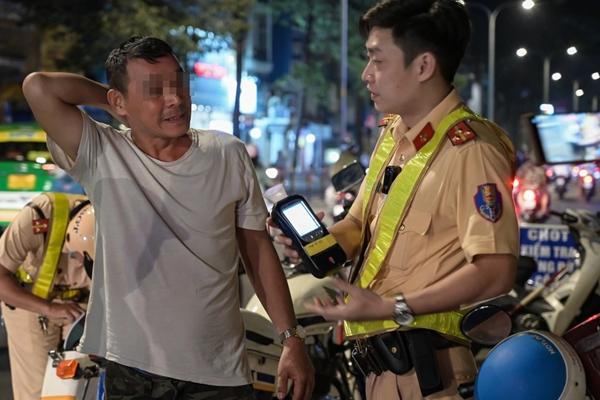 Lý do ‘khó đỡ’ của tài xế điều khiển ô tô chạy ngược chiều trên cao tốc-3