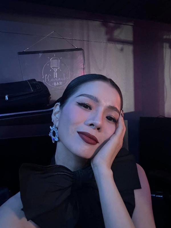 Bị khán giả tung ảnh già nua ở tuổi 43, Lệ Quyên quyết phục thù khoe mặt mộc, bật mí chuyện chăm sóc da mặt-5