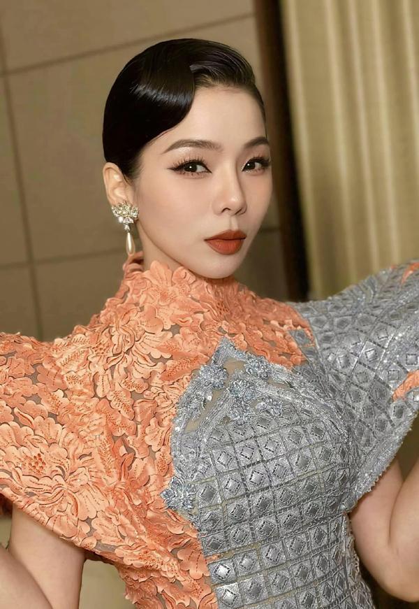 Bị khán giả tung ảnh già nua ở tuổi 43, Lệ Quyên quyết phục thù khoe mặt mộc, bật mí chuyện chăm sóc da mặt-8