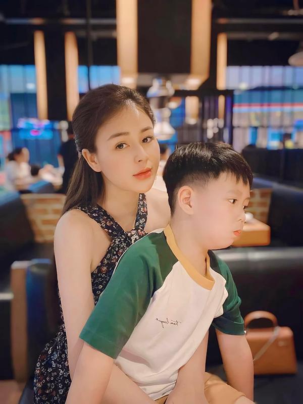 Mỹ nhân vũ trụ VFC làm mẹ đơn thân: Người yêu màn ảnh của Thanh Sơn tự chủ kinh tế nuôi con sau ly hôn-7