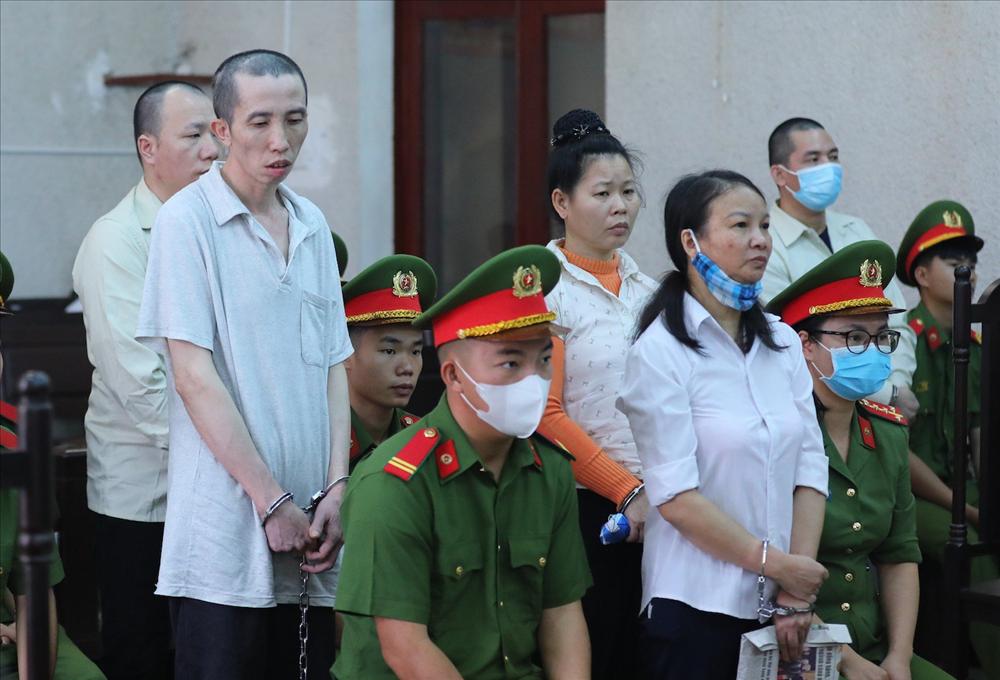 Mẹ nữ sinh giao gà bị ngất, tòa phải hoãn phiên phúc thẩm-1