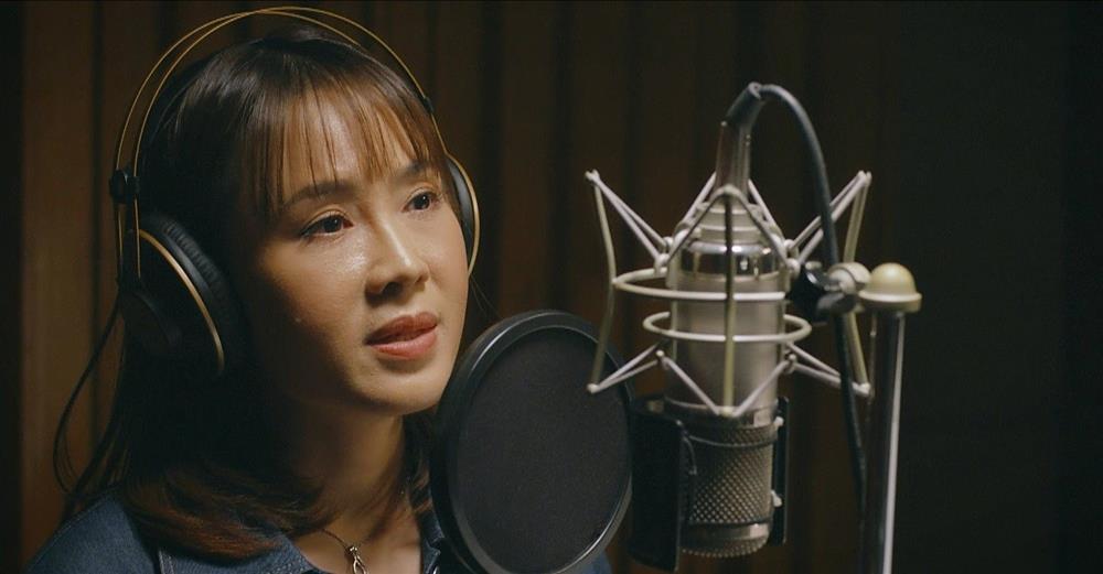 Phim có Hồng Diễm vừa lên sóng đã gây tranh cãi-1