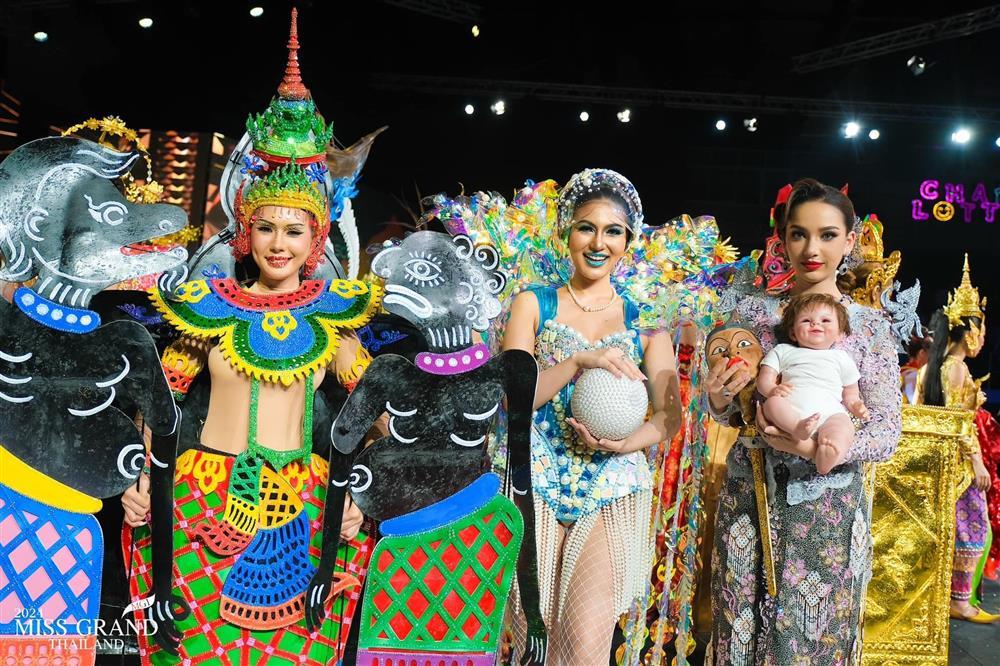 Trang phục dân tộc của Hoa hậu Hòa bình Thái Lan gây tranh cãi-11