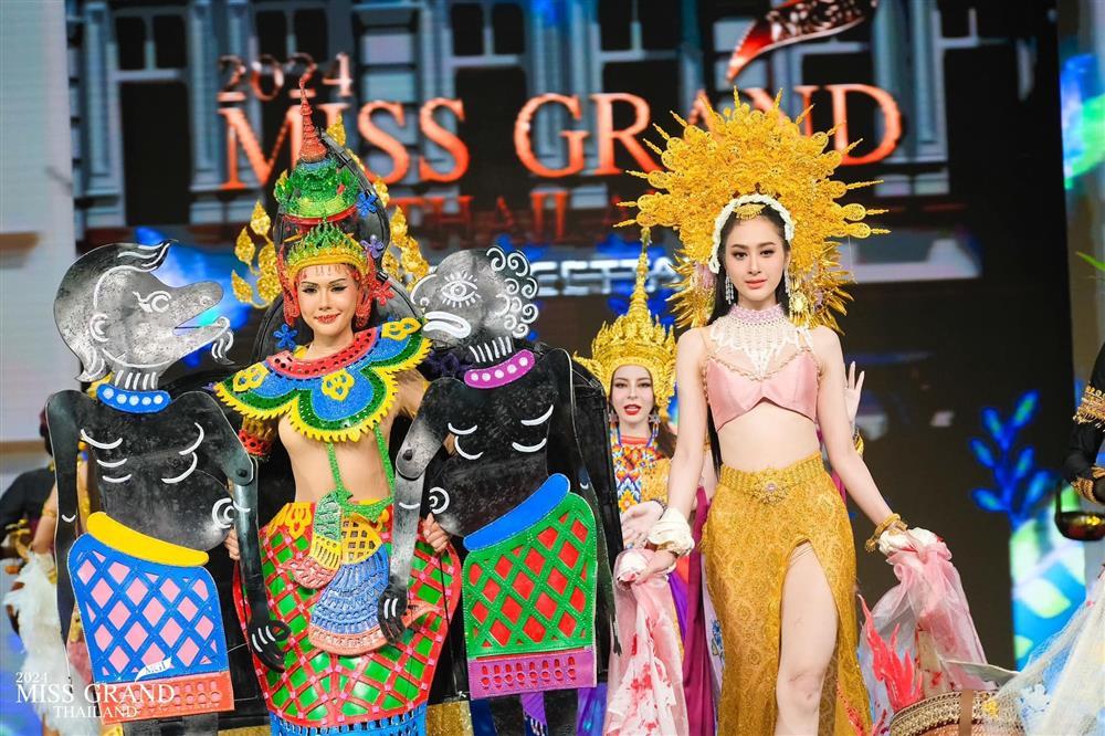Trang phục dân tộc của Hoa hậu Hòa bình Thái Lan gây tranh cãi-6