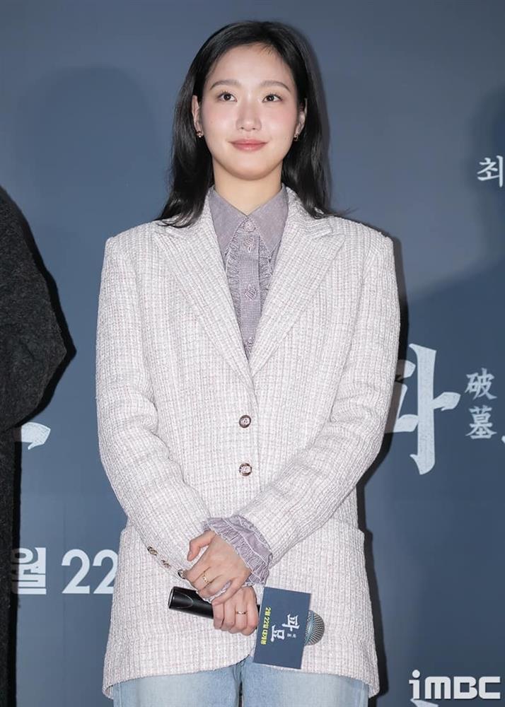 Nàng thơ 18+ trong bộ phim đang thu hơn 100 tỷ đồng ở rạp Việt-6