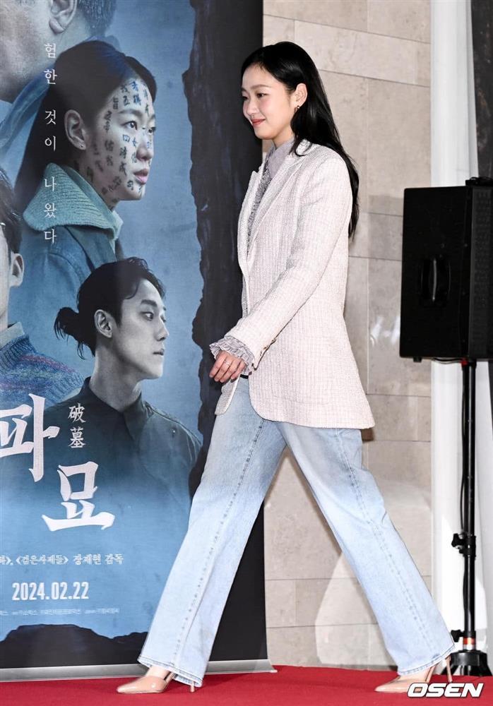 Nàng thơ 18+ trong bộ phim đang thu hơn 100 tỷ đồng ở rạp Việt-7