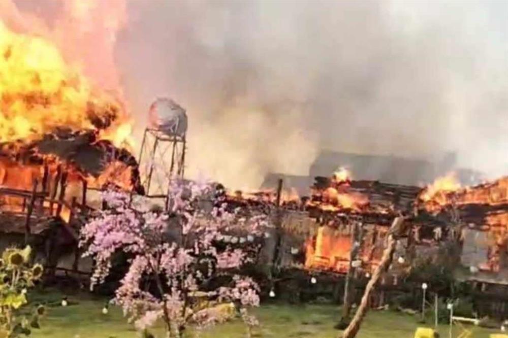 Cháy quán cà phê nổi tiếng ở Đắk Lắk-1