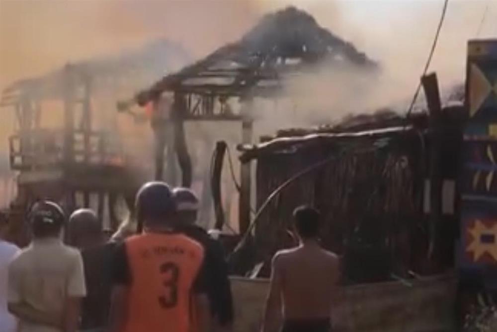 Cháy quán cà phê nổi tiếng ở Đắk Lắk-2