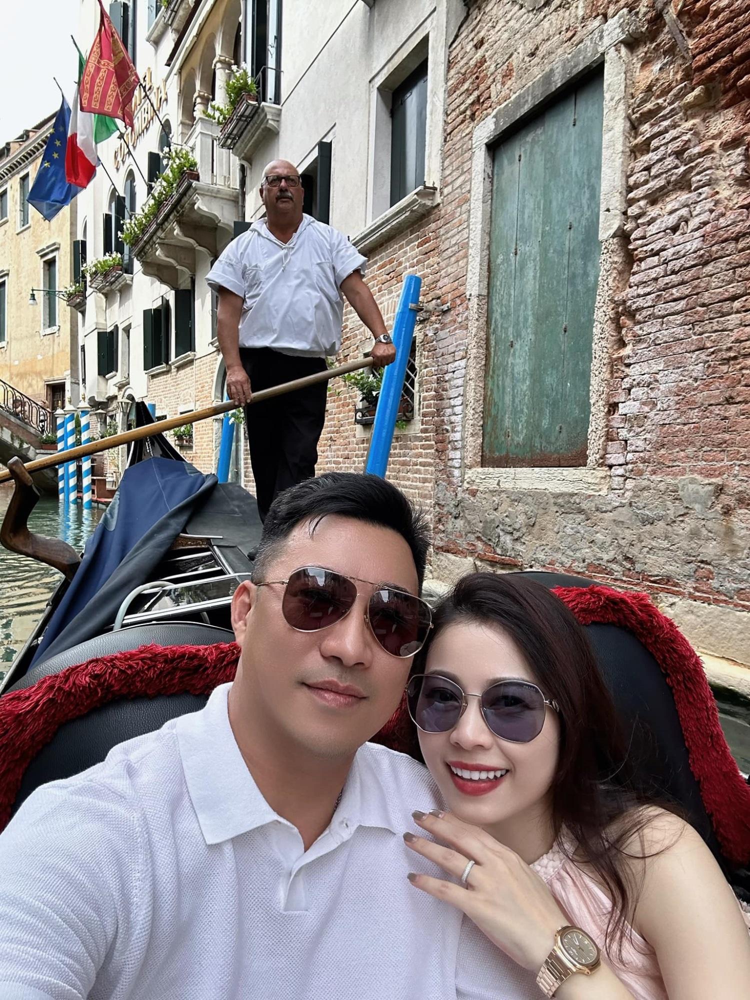 Hot mom Hằng Túi sắp lên xe hoa lần 3, được bạn trai doanh nhân cầu hôn bất ổn ở trời Tây?-5