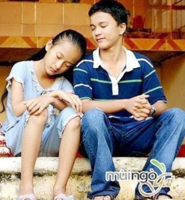 Sao nhí đẹp trai, có nụ cười tỏa nắng của Mùi Ngò Gai giờ ra sao?-2