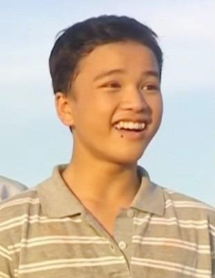 Sao nhí đẹp trai, có nụ cười tỏa nắng của Mùi Ngò Gai giờ ra sao?-3