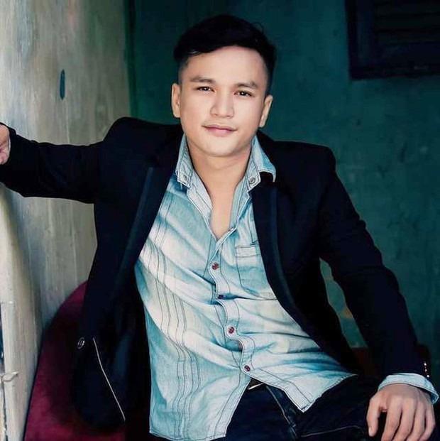 Sao nhí đẹp trai, có nụ cười tỏa nắng của Mùi Ngò Gai giờ ra sao?-7