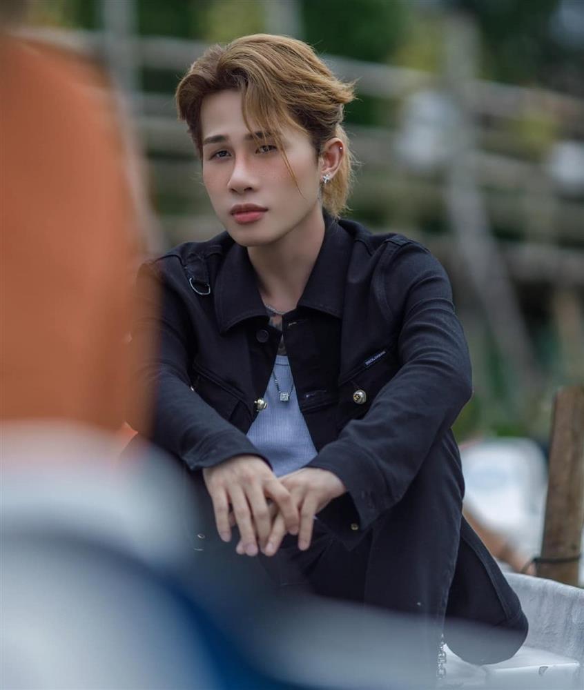 Ca sĩ Jack: Được ví đối thủ Sơn Tùng, 3 năm sau ồn ào tình ái giờ ra sao?-13