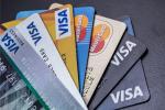 Nợ thẻ tín dụng 8,5 triệu thành 8,8 tỷ: Ngân hàng có buộc phải xóa nợ?