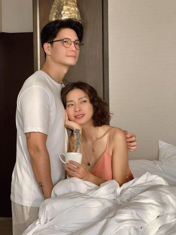 Hôn nhân 2 đả nữ showbiz Việt: Chưa có con, luôn ngọt như tuần trăng mật-1