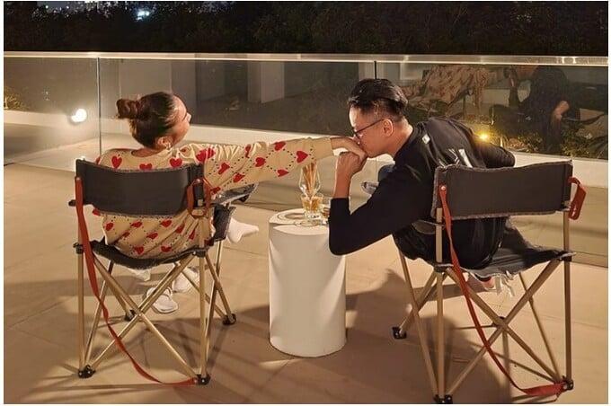 Hôn nhân 2 đả nữ showbiz Việt: Chưa có con, luôn ngọt như tuần trăng mật-6