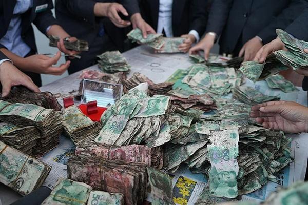 Cụ già chôn 680 triệu đồng xuống đất, lúc hấp hối mới hé lộ với con cháu-1