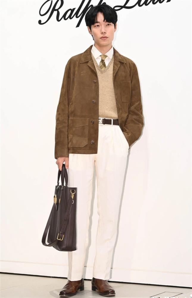 Bạn trai Han So Hee gượng gạo dự sự kiện giữa ồn ào tình tay ba-1